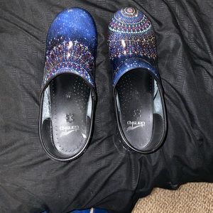 Dansko nursing shoes
